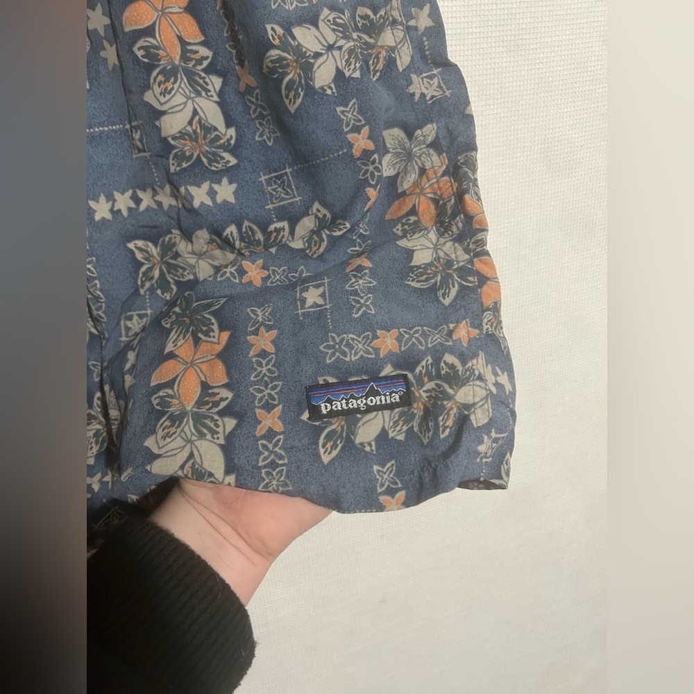 Men’s Patagonia swim trunks/shorts - Picture 3 of 9